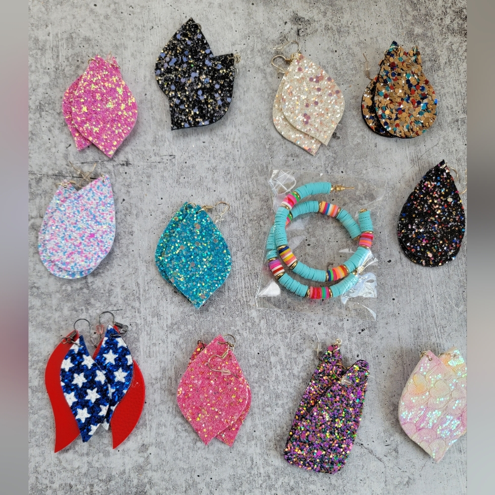 Light Weight Pierced Ear Earrings Lot